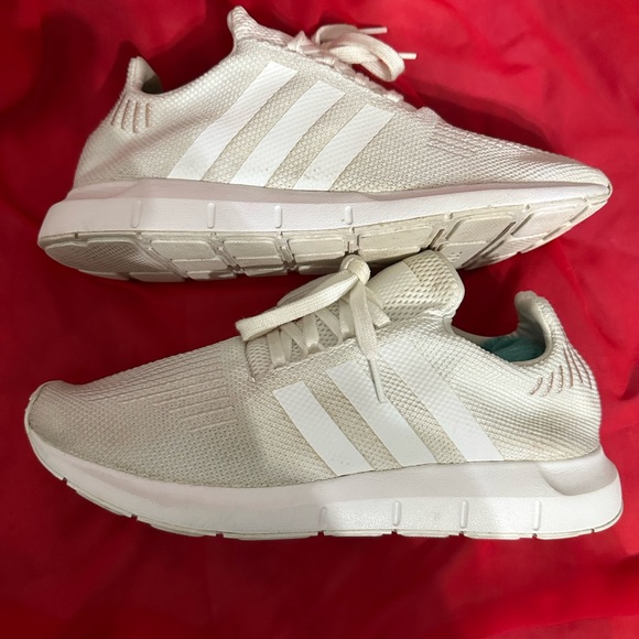 Adidas Mens Swift Run X Triple White Running Shoes Sneakers Size 11 great condit - Picture 8 of 11